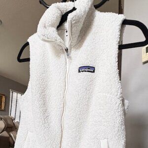 Brand new PATAGONIA white vest, size S, women's.